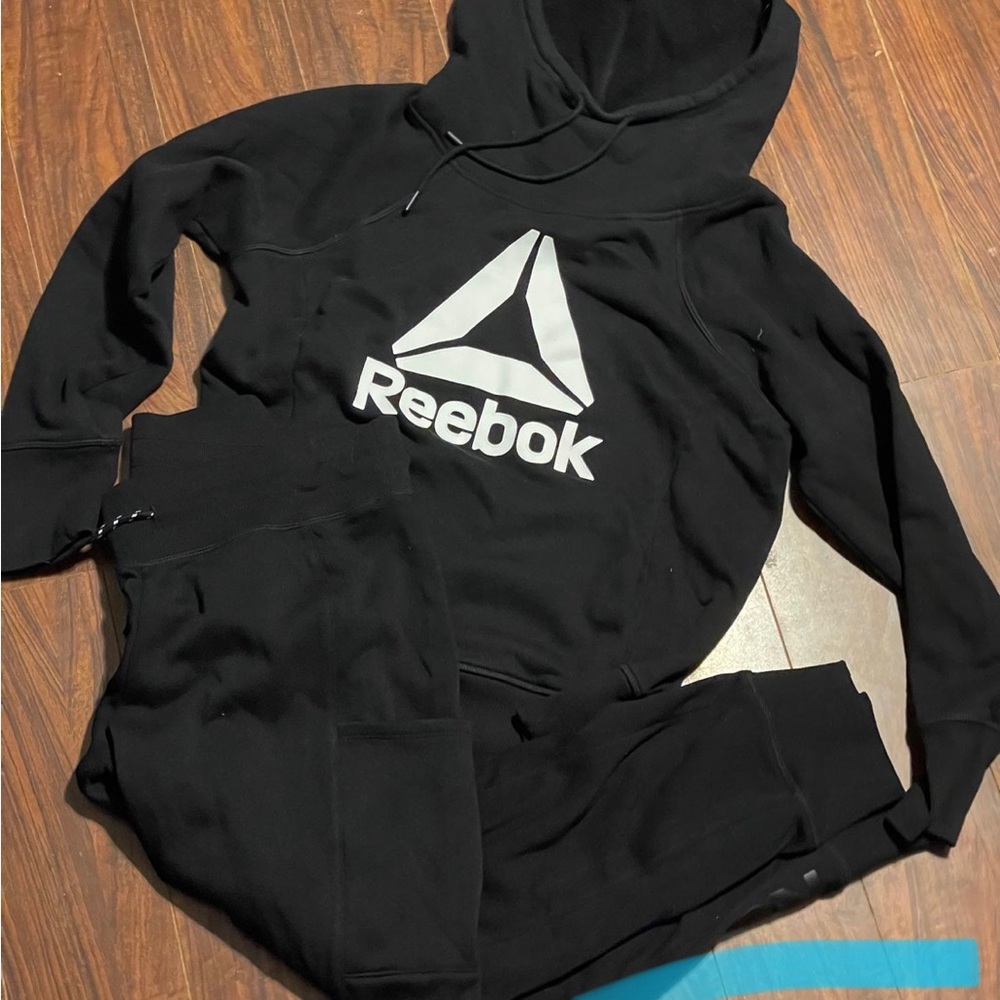 Reebok Hoodie + Jogger Pant